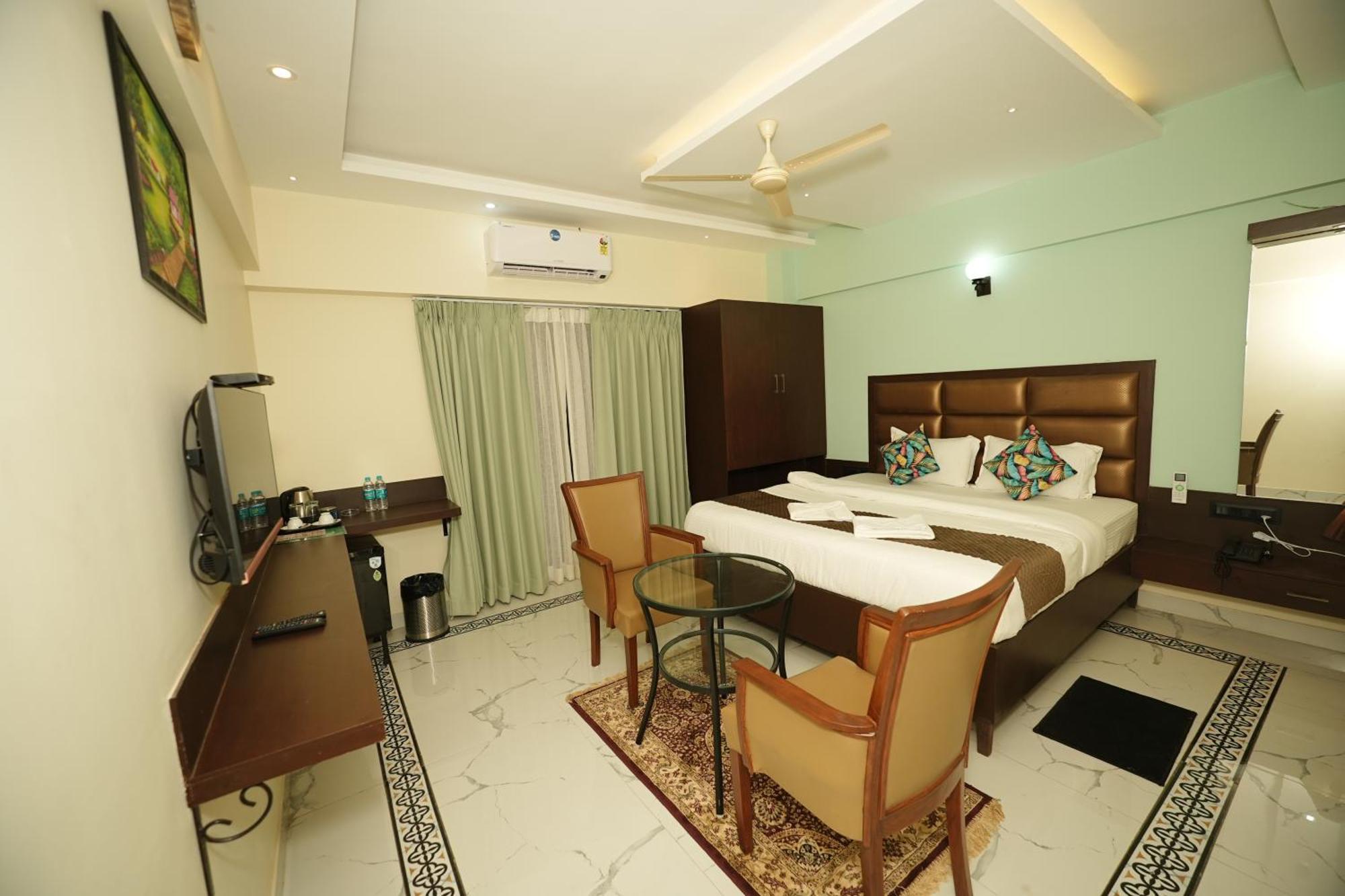 Saikiran Hotel 马普萨 外观 照片